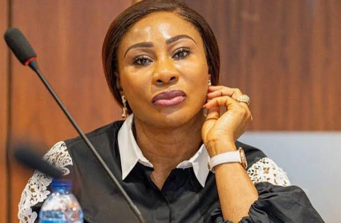 CBN Deputy  Governor Emem Usoro Who Snatched Married Man Accused Of Locking The Man’s Wife Out Of Their Five-Hectare Abuja Estate Through A Company She Secretly Owns And Took All His Luxury Cars