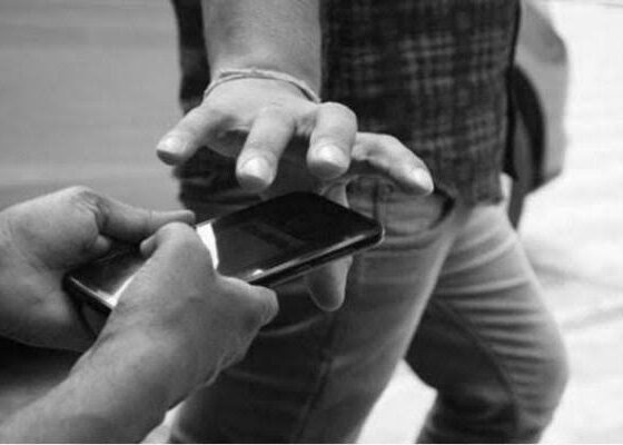 Silent Menace: Mararaba's Growing Phone Snatching Problem While Police Look On